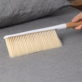 فرشاة تنظيف بمقبض خشبي | Eazi Wooden-Handle Cleaning Brush for Clothes and Fabrics
